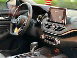 نيسان ألتيما